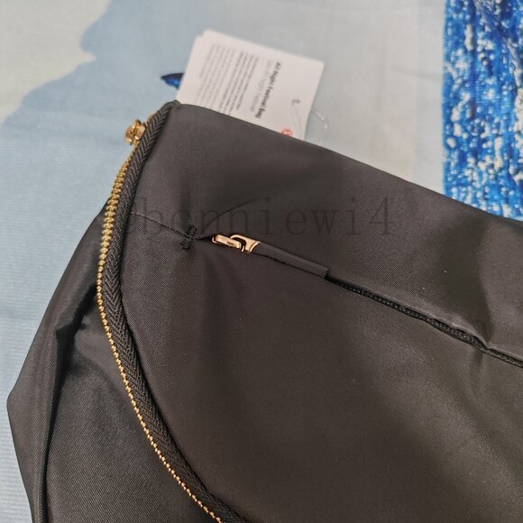 Lululemon gold All Night Festival Bag 5L - Picture 2 of 6